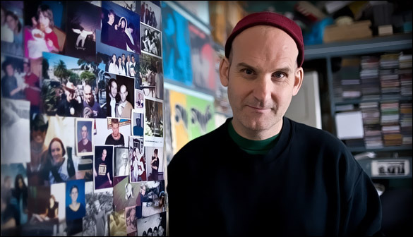 Ian MacKaye says John Frusciante knows his shit
Fugazi founding member Ian MacKaye talks extensively about his admiration for John Frusciante. Ian describes John as a genius with intense ideas, trying to pursue something that only he knows what it...