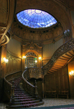 Bluepueblo:  Blue Skylight, Pele’s Castle, Romania Photo Via Lonehunter 