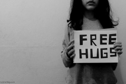 lojadesentimentos:  Can you give me a hug? on Flickr.