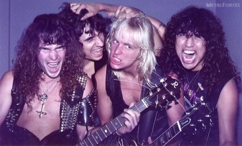 dead-famas:  Slayer in the 1984 year. 