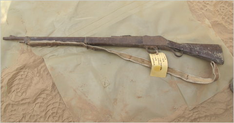 coffeeandspentbrass:  peashooter85:  This rifle was captured by U.S. forces serving in Afghanistan.  It is old, very old.  Can anyone guess what this is?  I’ll give you a hint.  It is so old that British soldiers were wearing red uniforms when