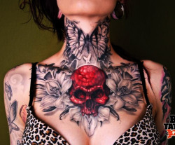 ksadgksgjkagdj:  Model Toni Moore for big tattoo planet also via ohmygodbeautifulbitches.tumblr.com (detail by 0.0) 