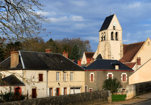 (via Donnery&rsquo;s church I, a photo from Centre, Central | TrekEarth)Donnery, Centre, France