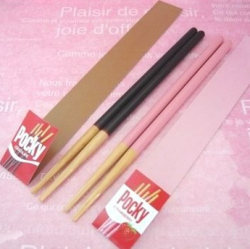 prettyy:  Pocky chopsticks.. I kind of love