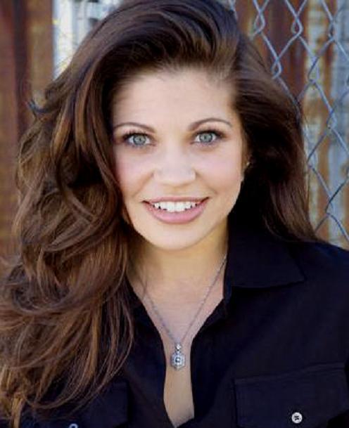 thecoolgirls:  TOPANGA &lt;3