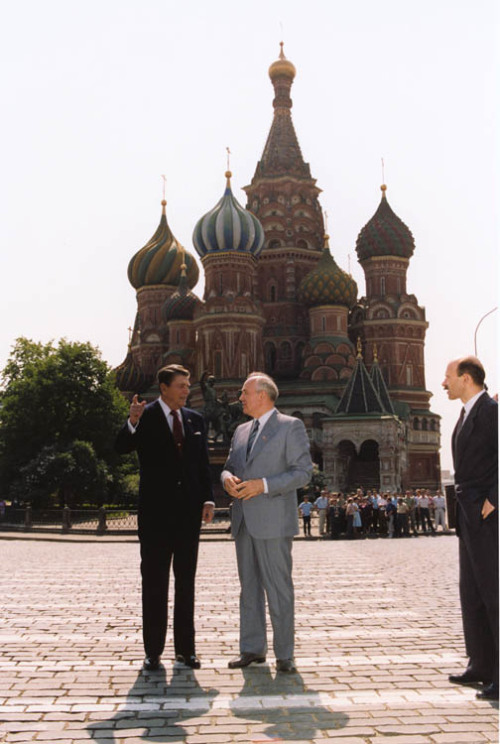 President Reagan and Soviet General Secretary Gorbachev in Red Square during the Moscow Summit. 5/31/88.
More Photos - Summits with Ronald Reagan and Mikhail Gorbachev