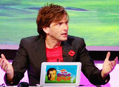 badlywolf:  David Tennant on Ask Rhod Gilbert - Cockerels crow whenever they feel like it pt. 2/3