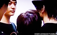 jongtaelala:  the members were always there for Jonghyun, especially Onew &amp;