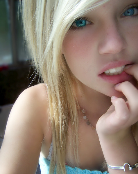 sweetcuties:  Follow me for more Cuties :) 