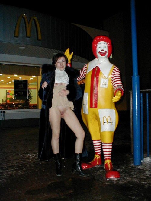 fastfoodflashers: Ronald’s Lovin’ It! Where is this from, Russia?