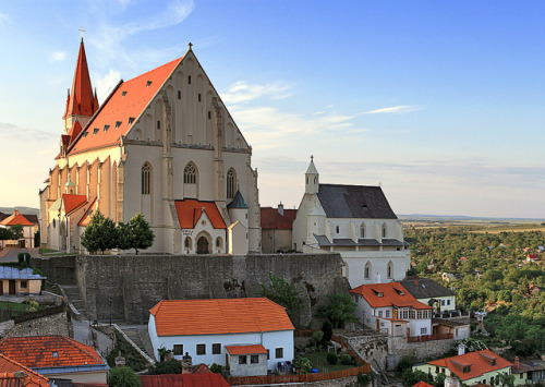 illusionwanderer: Sankt-Niklas-Kirche by Robert Schüller on Flickr. Gesehen in Znojmo, Czech Re