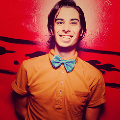 merestepien:  never ending list of beautiful people » joey richter 