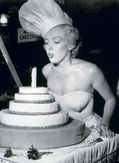 graceeexo:  Happy birthday Miss Monroe June 1, 1926 - August 5 1962 