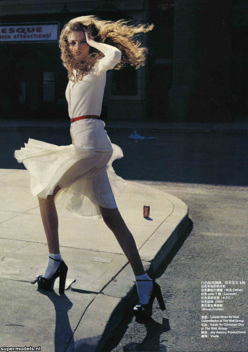 suicideblonde:Vlada Roslyakova photographed by Karen Collins for Vogue China, May 2006