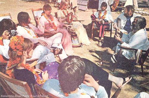 ibeatlesyou:  quiet-beatle:  applescruff-s:  josieceleste:   In this picture you can see George taking this picture:   thank you  mindfuck    