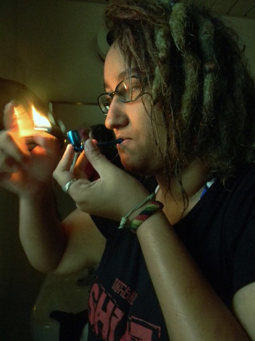 babesandweed:  www.forthecheesecake.tumblr.com  this is still my favorite picture of myself <3