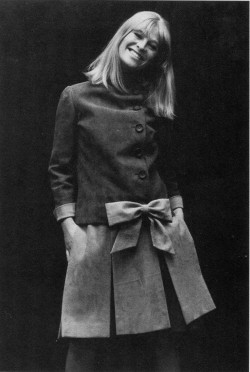 forties-fifties-sixties-love:  Julie Christie