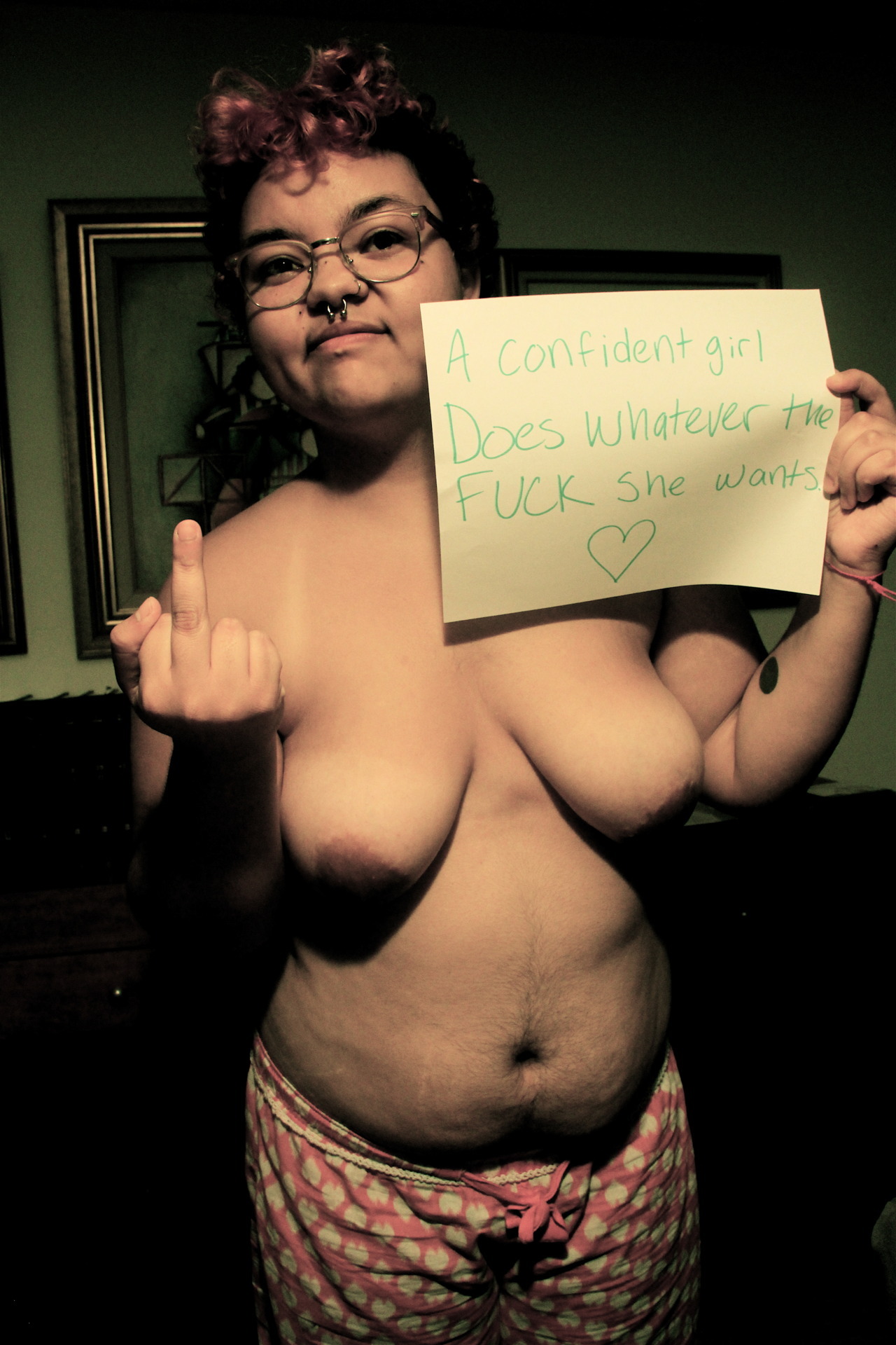 system-of-a-taco:  putawh0re:  Fuck off.  So much respect for this girl. 