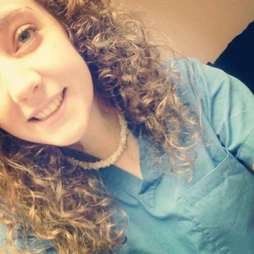 Scruuubs :3 Today, I worked. hooked patients up to their monitor and everything. Though this one guy decided to intentionally scare me, a good nurse always has to be smiling and good to their patients -.- But you did make me mad you creepy man.