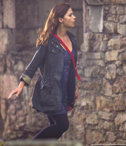 my-jenna-louise-coleman:  Jenna on set filming