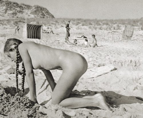 http://nudevintage.tumblr.com/post/24332647622