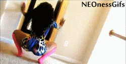 neonessgifs:  Twerksum New 2 