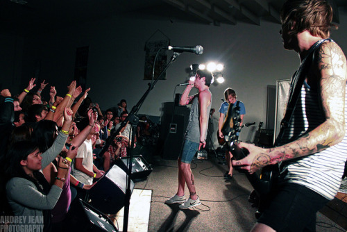 battleroyal3:  Confide Farewell Tour 2010 by Audrey Jean Russell on Flickr. 