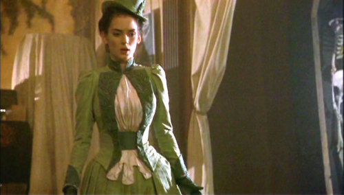 tinywaitress:Period Drama costumes in green.