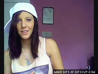 kalinkaledaa:  Killer Wink                *(better GIF) 