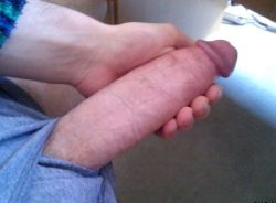 hungdudes:  Mule Dick  Holy shit that&rsquo;s fuckin big!