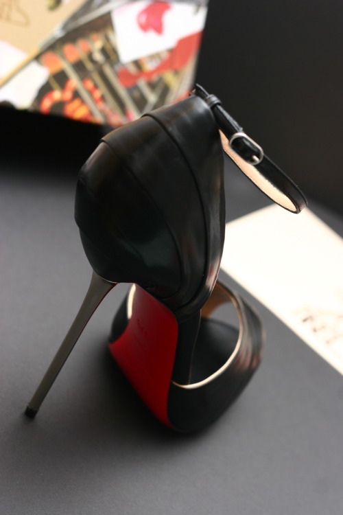 XXX walk-in-louboutin:  Christian Louboutin Armadillo photo