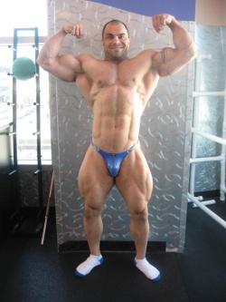 hard-muscles:  Habib Youssefi 
