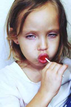 frankiebr0:  “Innocence that is a child” photographed by me 