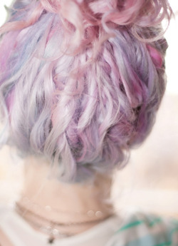 purr-iko:  sorry for all the pastel hair
