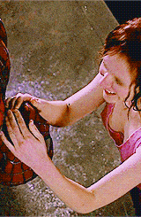  gotta love the upside down kiss 8)