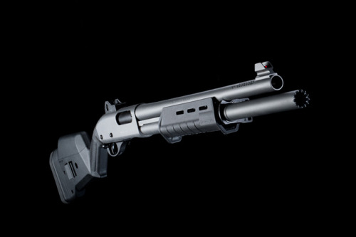 iheartguns:  Nighthawk Tactical custom Remington 870 Some notable upgrades include the Magpul MOE forend, Magpul SGA stock, ghost ring rear sight, red fiber optic front sight, Vang Comp System (barrel modification/ports), and the Vang Comp Standoff Device