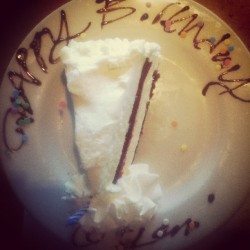 yes!!!! red velvet cheesecake! 🍰🎂 (Taken