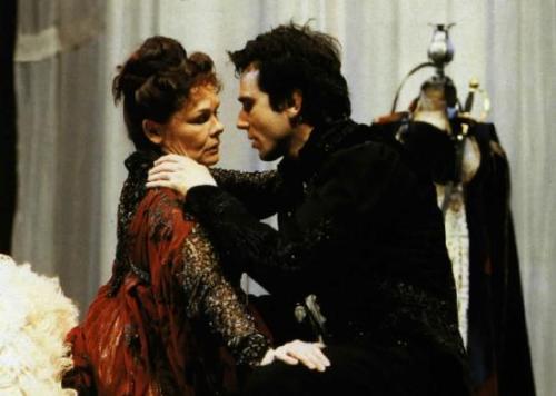 Hamlet with Judi Dench and Daniel Day-Lewis (1989) | Shakespeare Forever