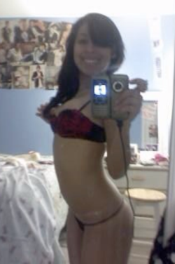 allmyswallows:  We love this adorable amateur! 