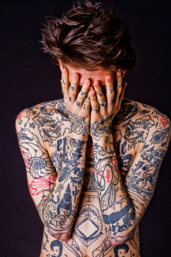 w-tang:  punkfactory:  mmmm tattoos ♥ get in me!  my 60 year old nana has tattoos, want her to get in you? 