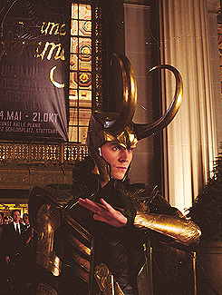 zoebennson-deactivated20190603:  85-88/100: Tom Hiddleston 