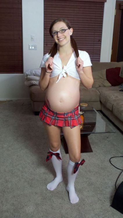 Porn Pregnant Schoolgirl photos