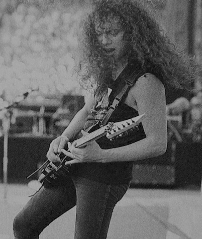 magnetic-master:  Young Kirk playing live 