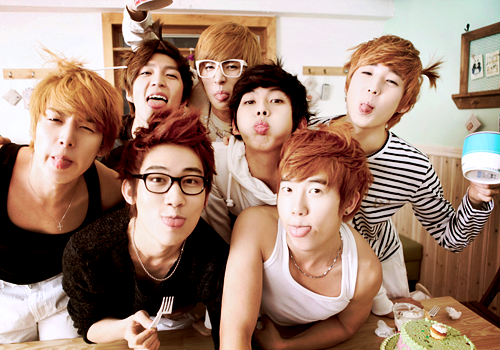 mewlicious:  Adorable ukiss <3 