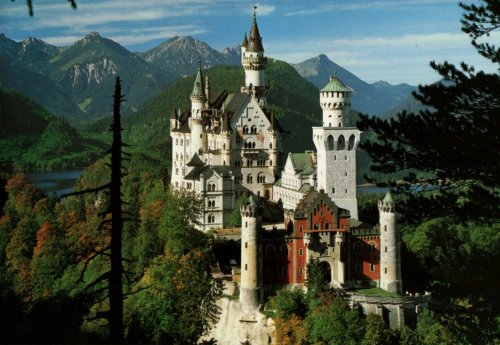 One of the most popular tourist destination in Europe, Schloss Neuschwanstein in Bavaria, Germany.