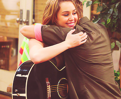 wonder-strucks:  Hannah Montana Memories 