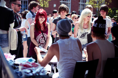 theb1gempty:  Meeting OM&M at Slam Dunk North. Photo courtesy of Tom Joy Photography   I wanna be here:(