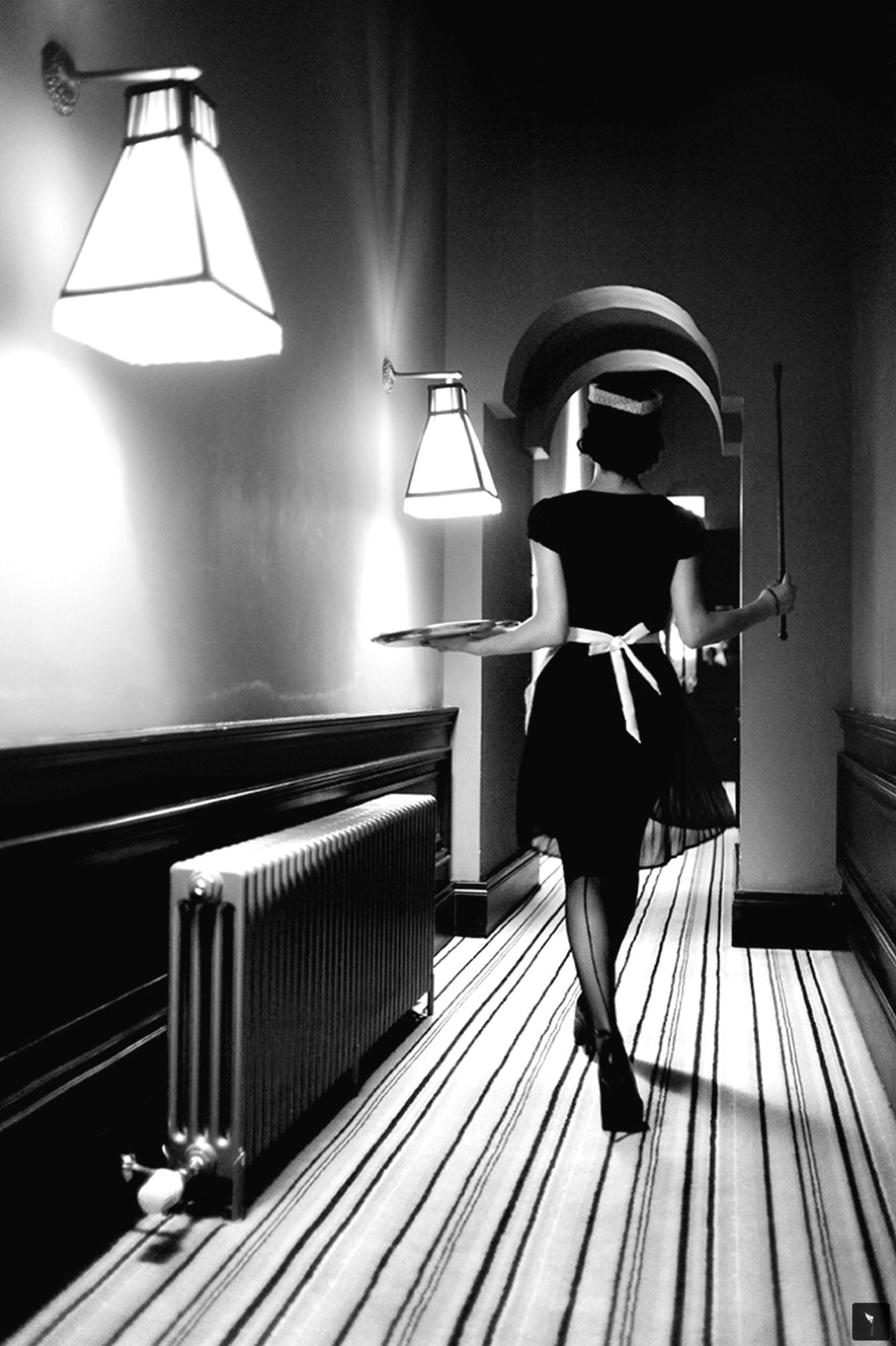 madamefrivole:  serving the master… 