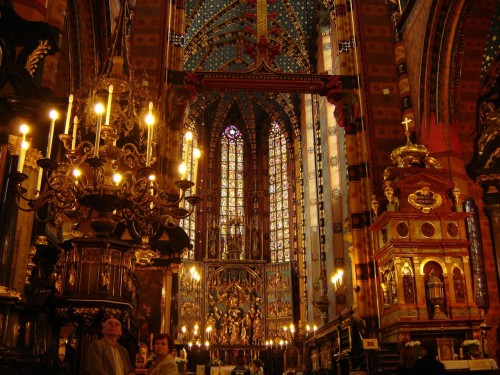 fuckyeahgothiccathedrals:St. Mary’s Basilica, Poland (1347)Submitted by uliis: St. Mary’s Basilica i