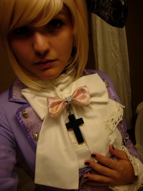 knifeinme:My attempt at Sweet Ouji for A-kon 23. I dressed up with some friends too! More pictures l